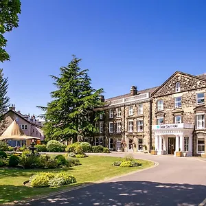 Hotel Cedar Court
